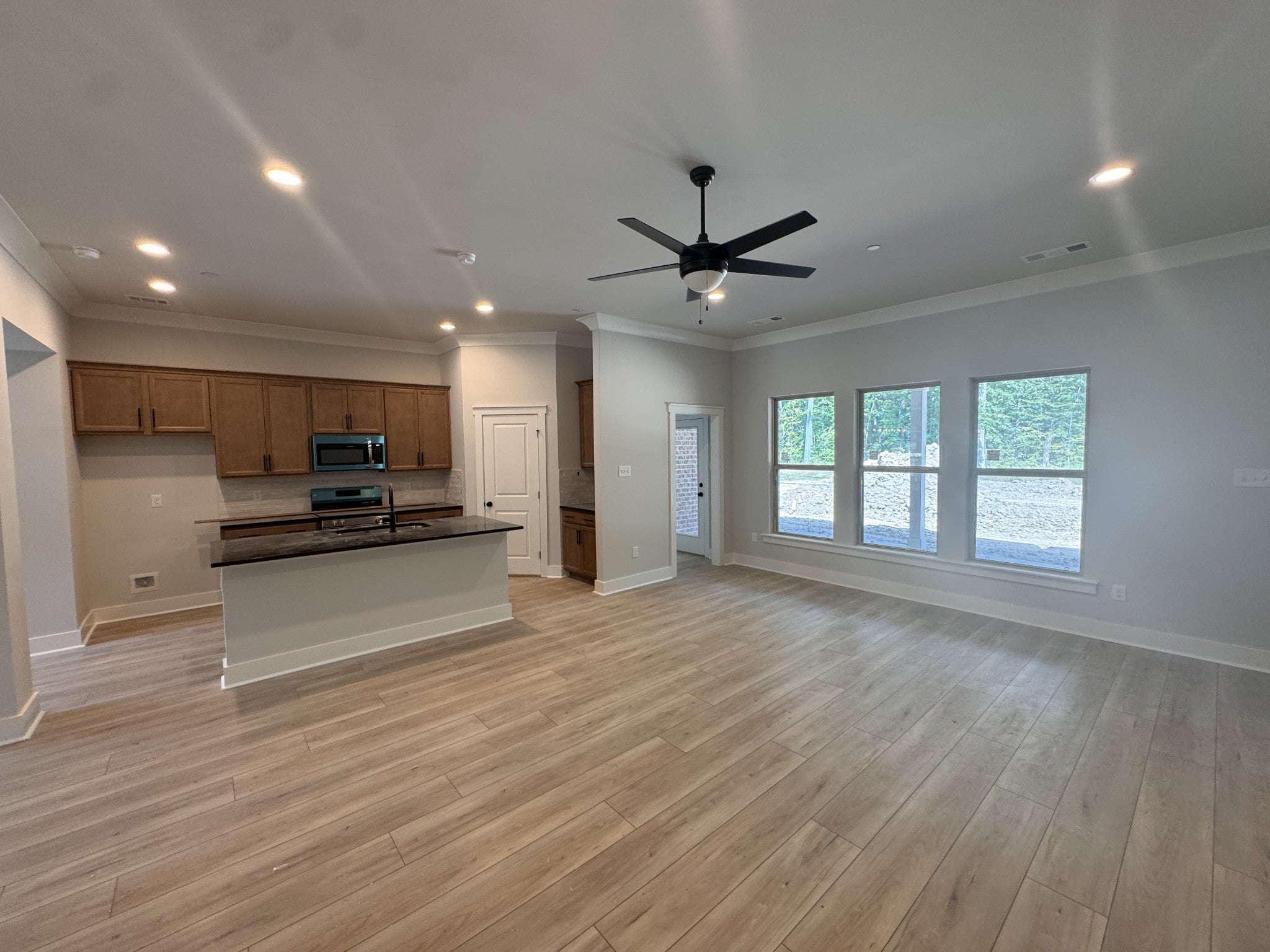8686 Turnbull Dr
