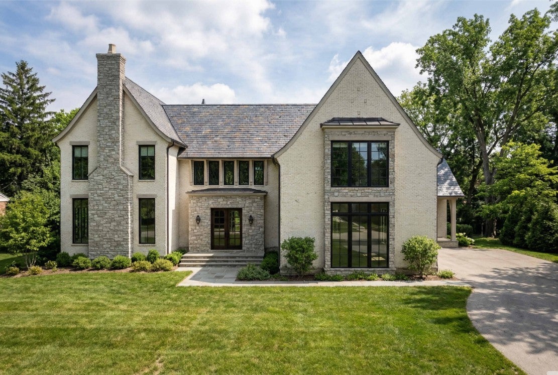 220 Heady Dr - home for sale
