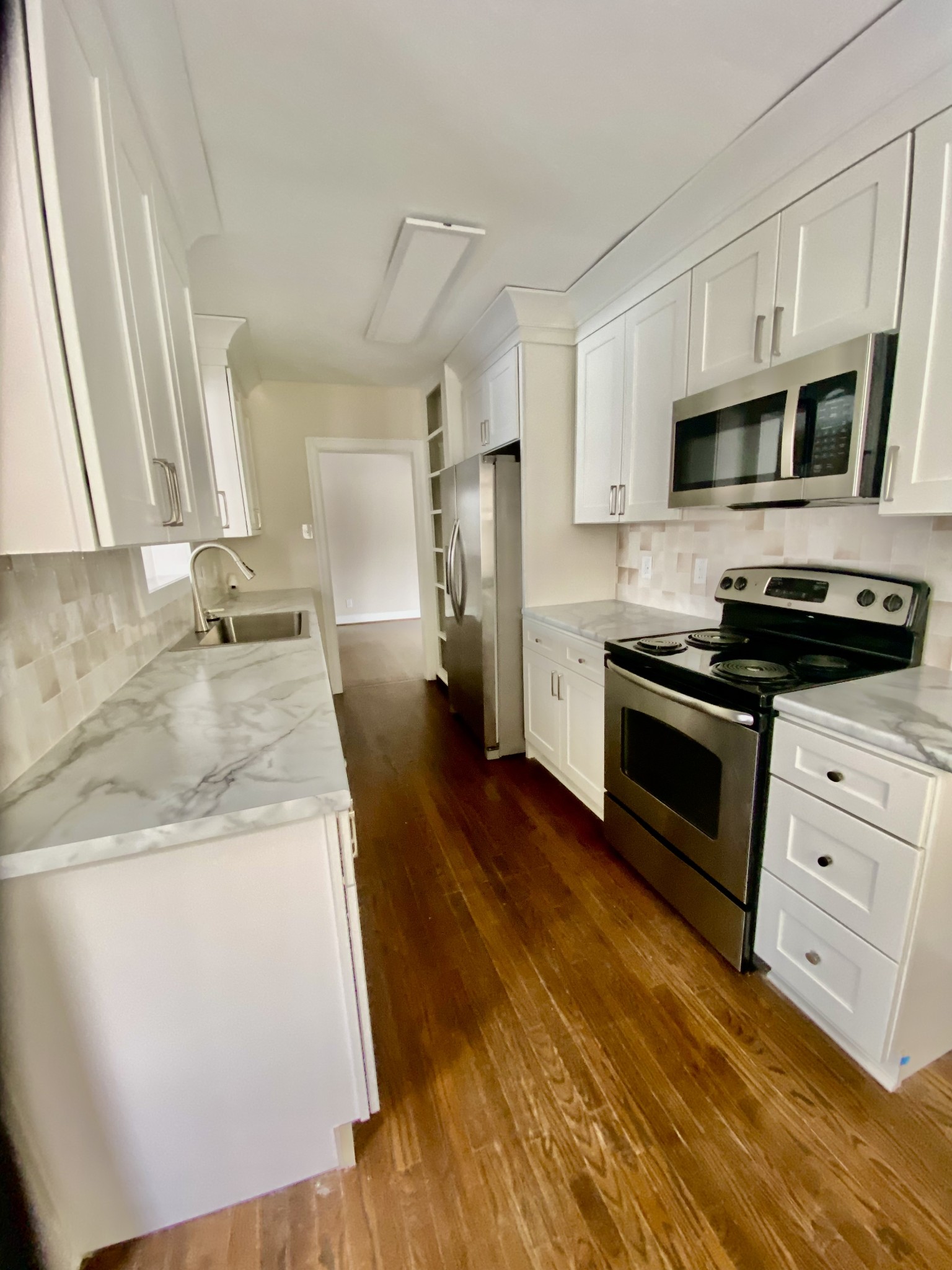 1111 Greenland Ave A