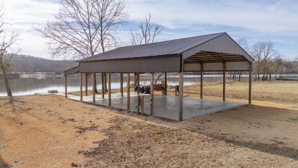 235 HARDIN BOTTOM RIVER RD, CLIFTON, TN 38425 - Image c8cfaeede1a253c063c5fb2af5e9a833/516641637