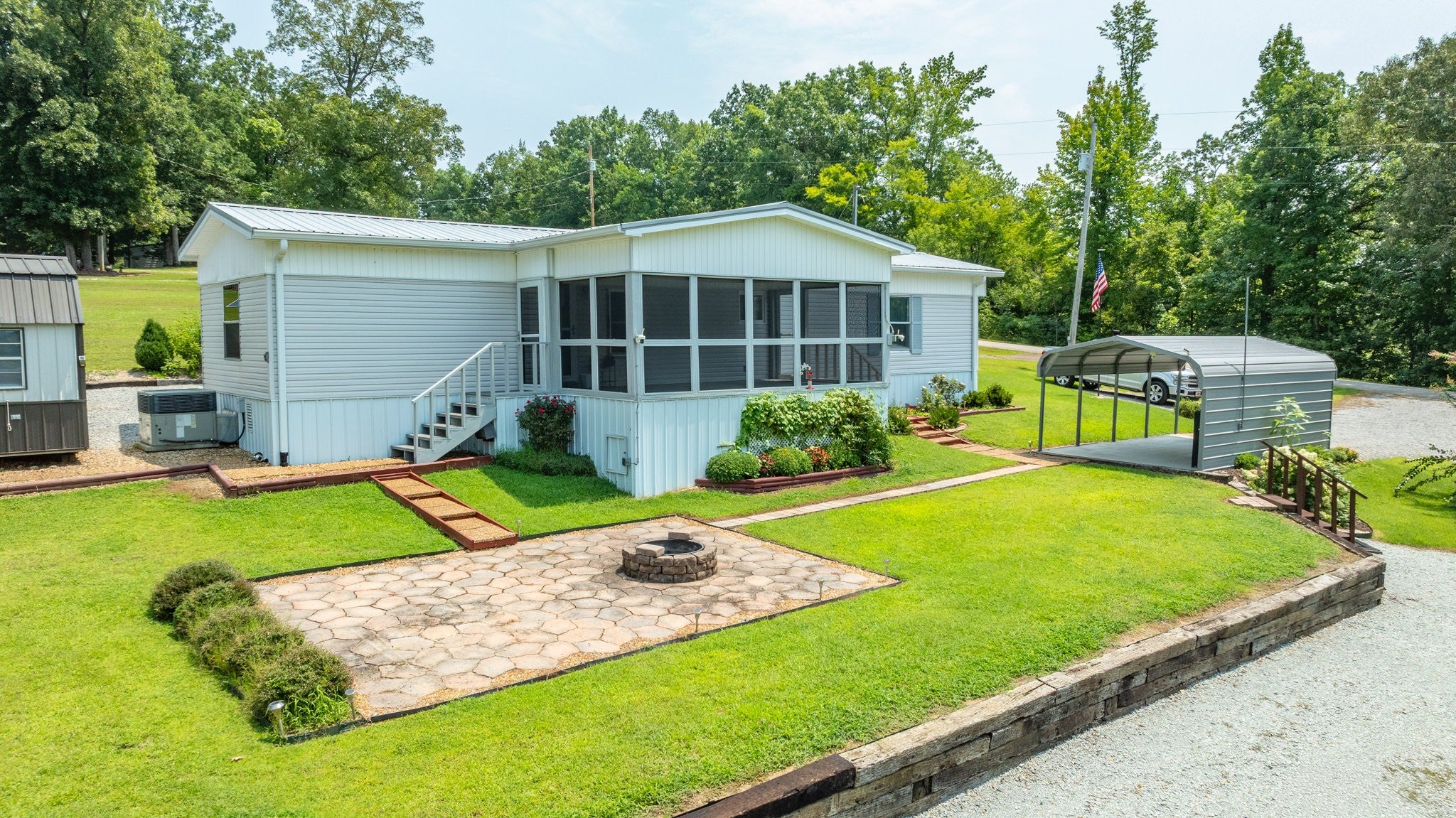 181 Lower Roans Creek Rd