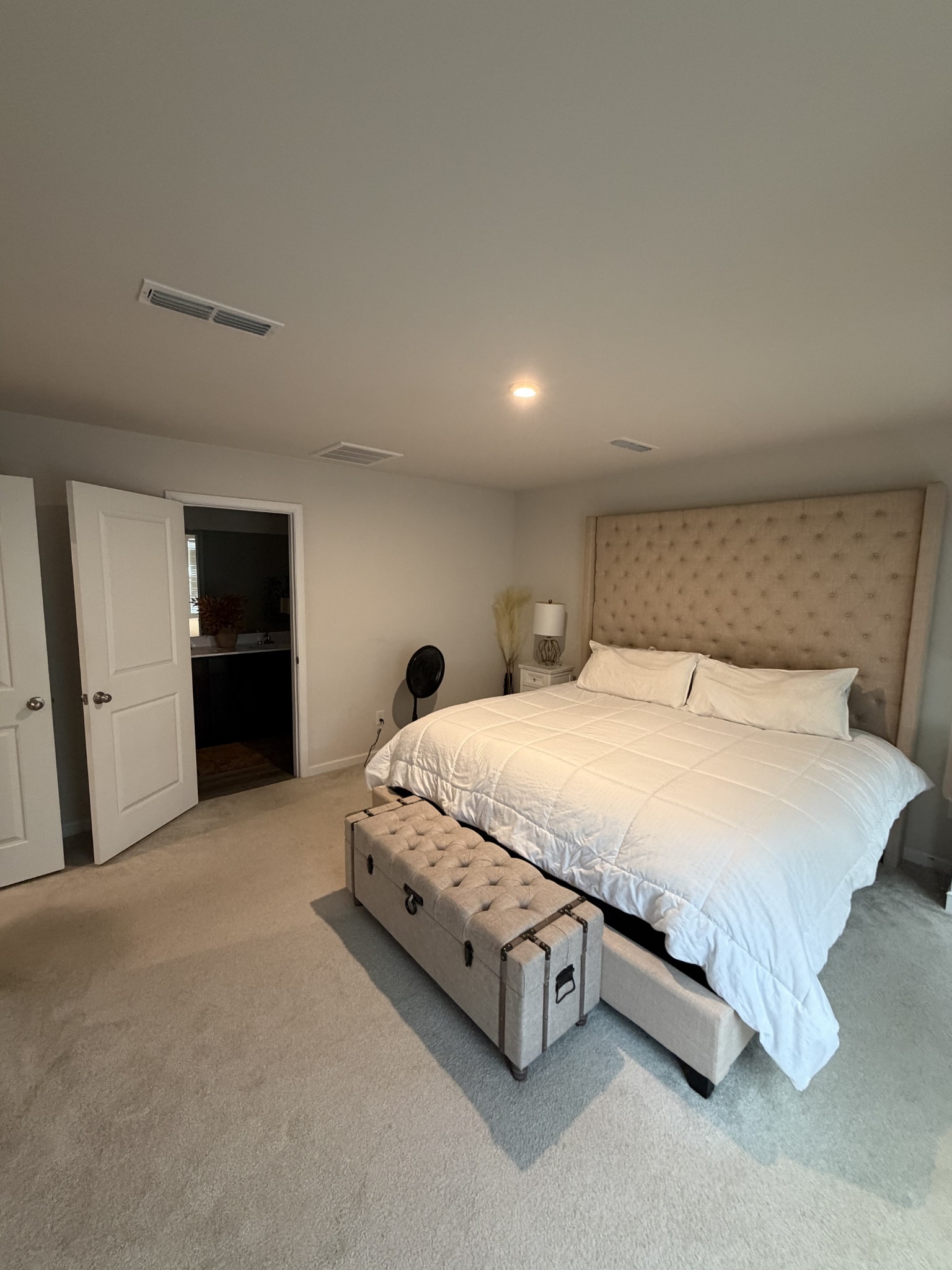 5418 Walnut Chase Dr