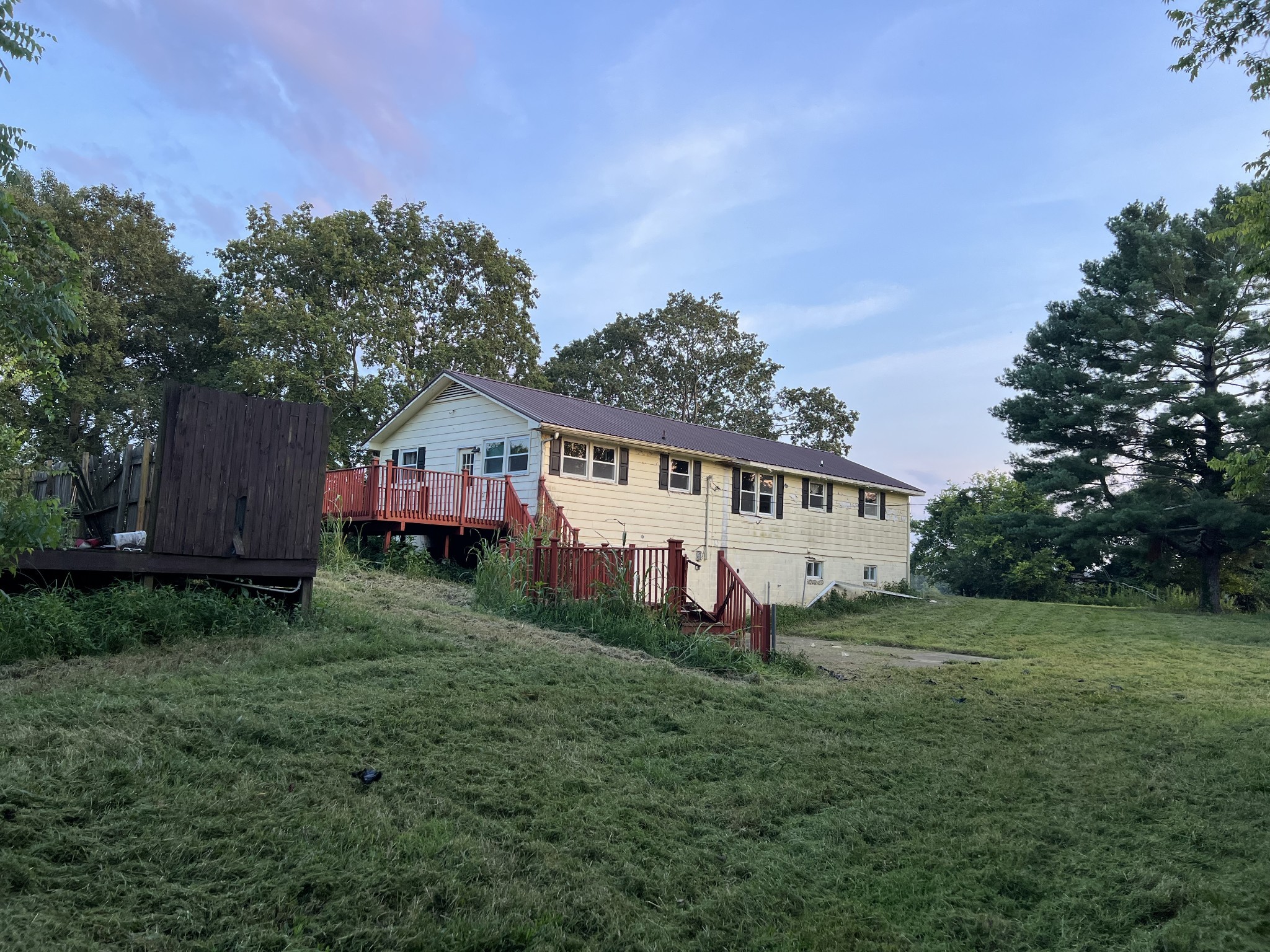 7569 Greenwood Rd