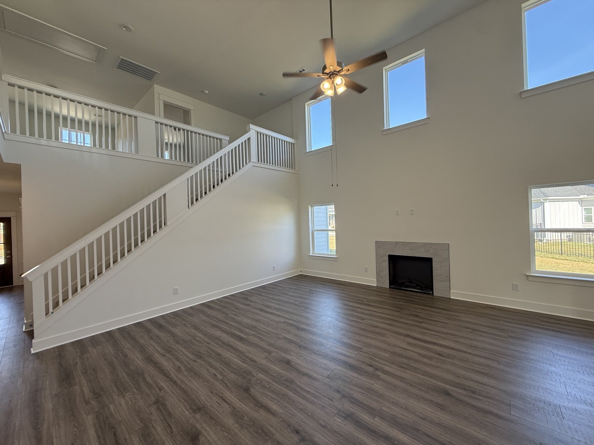 5-bed home for sale in Fairview, TN 37062, 10 Fairlawn Dr 10 Fairlawn Dr, Fairview TN 37062 5-bed home, photo 5 of 8