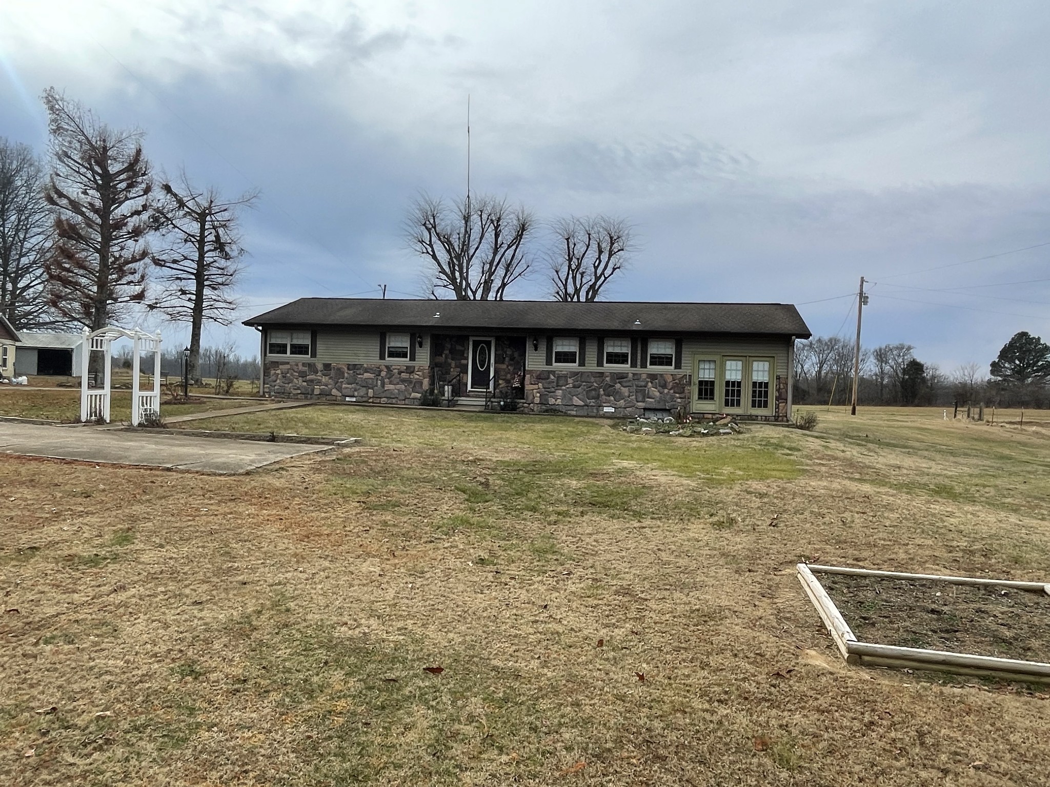 3855 Sulphur Creek Rd
