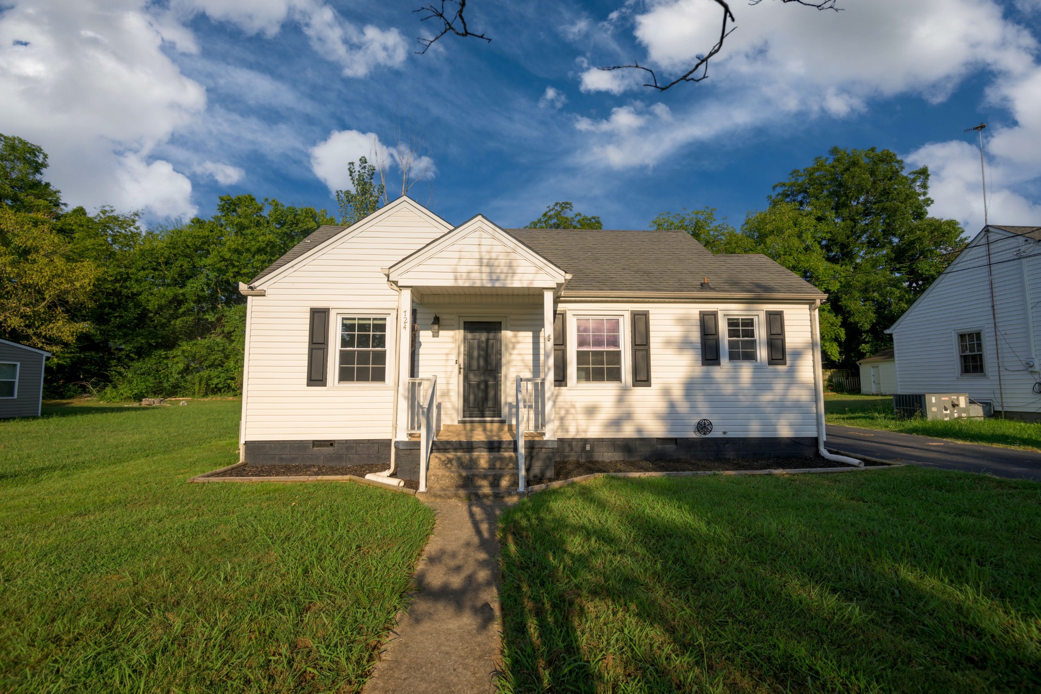 724 Alton Ave