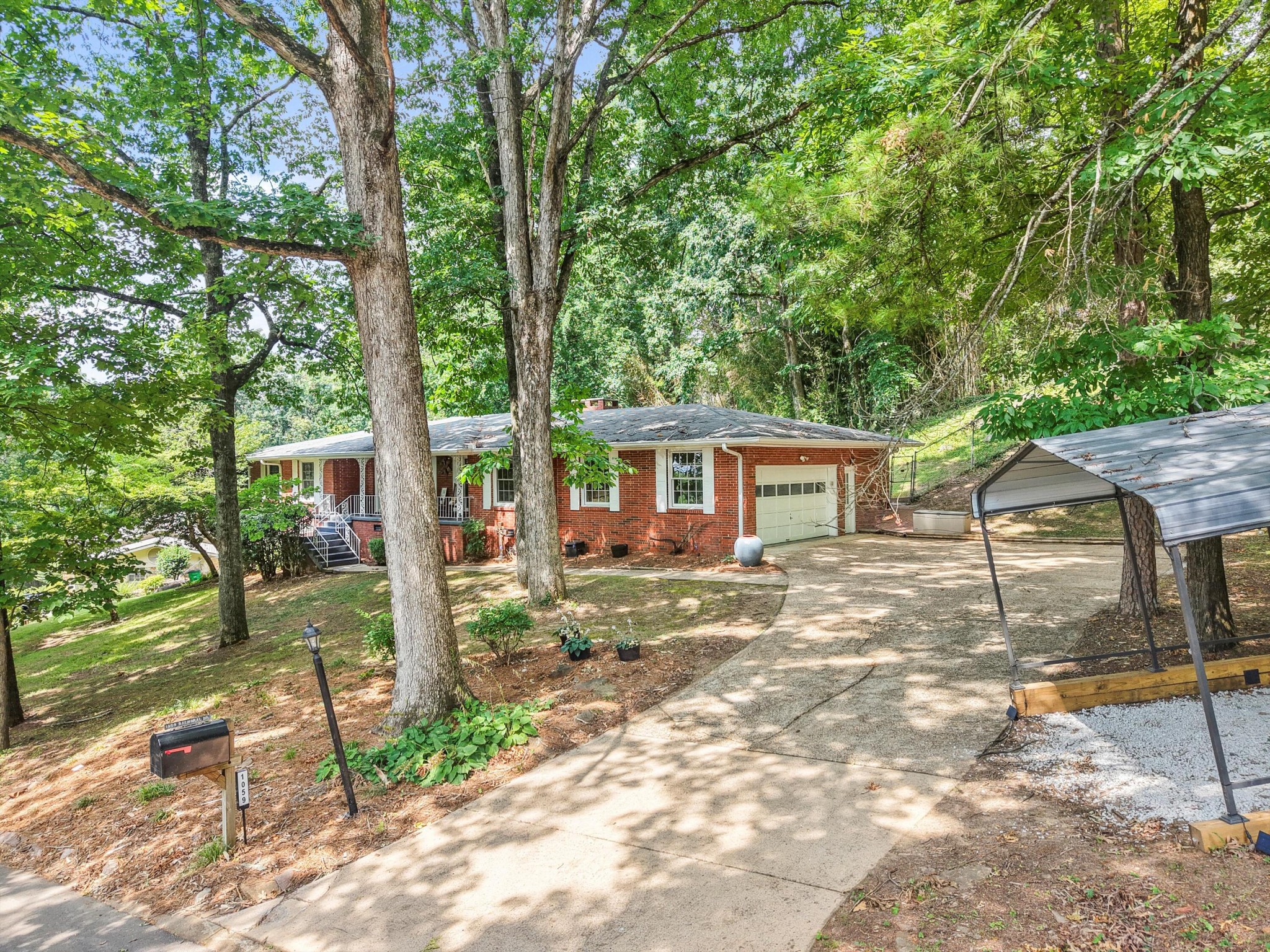 1059 Balmoral Drive