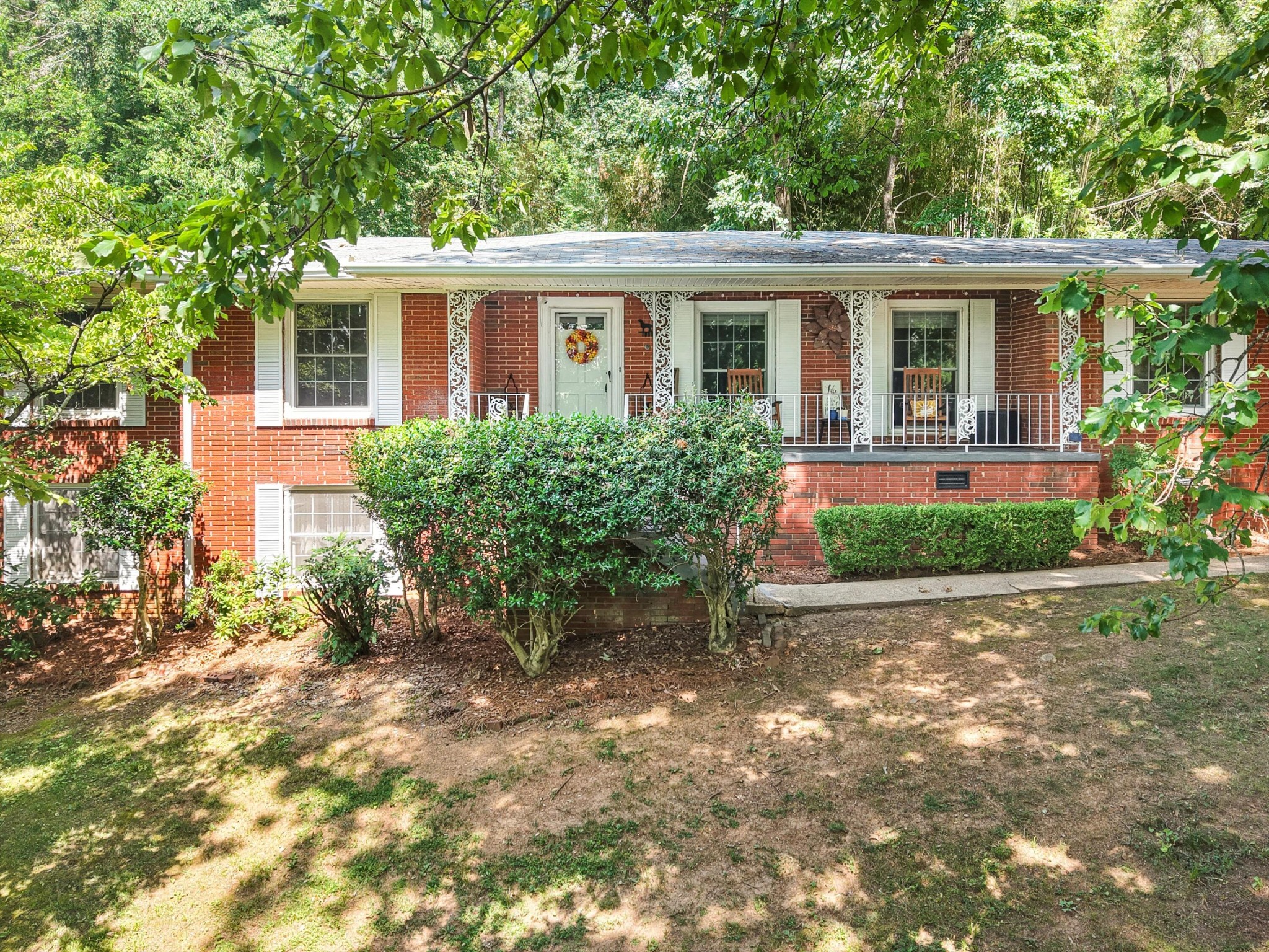 1059 Balmoral Drive