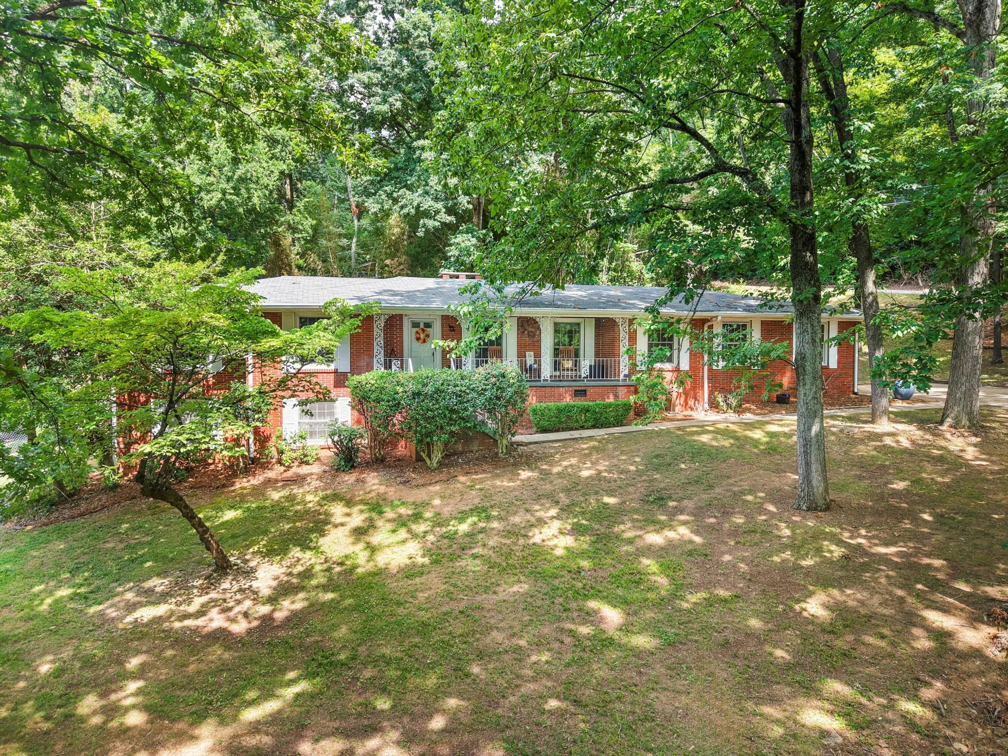 1059 Balmoral Drive
