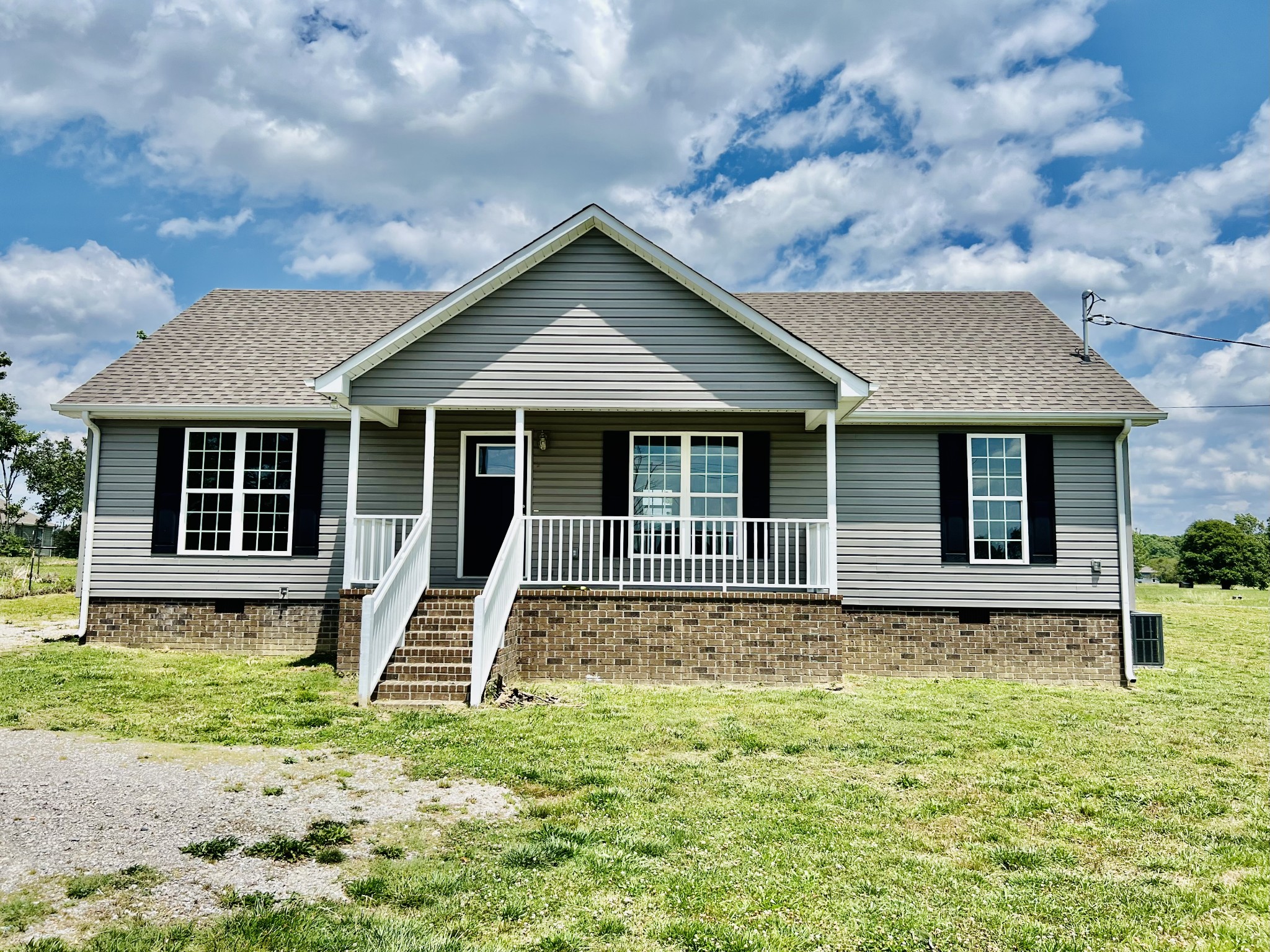 4560 Fall River Rd