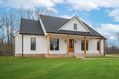 3213 Carolina Ave Centerville TN 37033