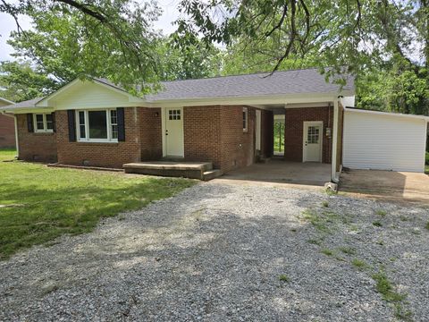 559 Oakville Cir Parsons TN 38363