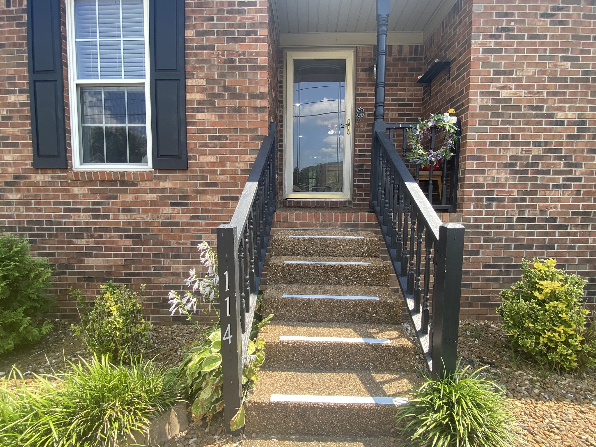 114 Dorman Dr