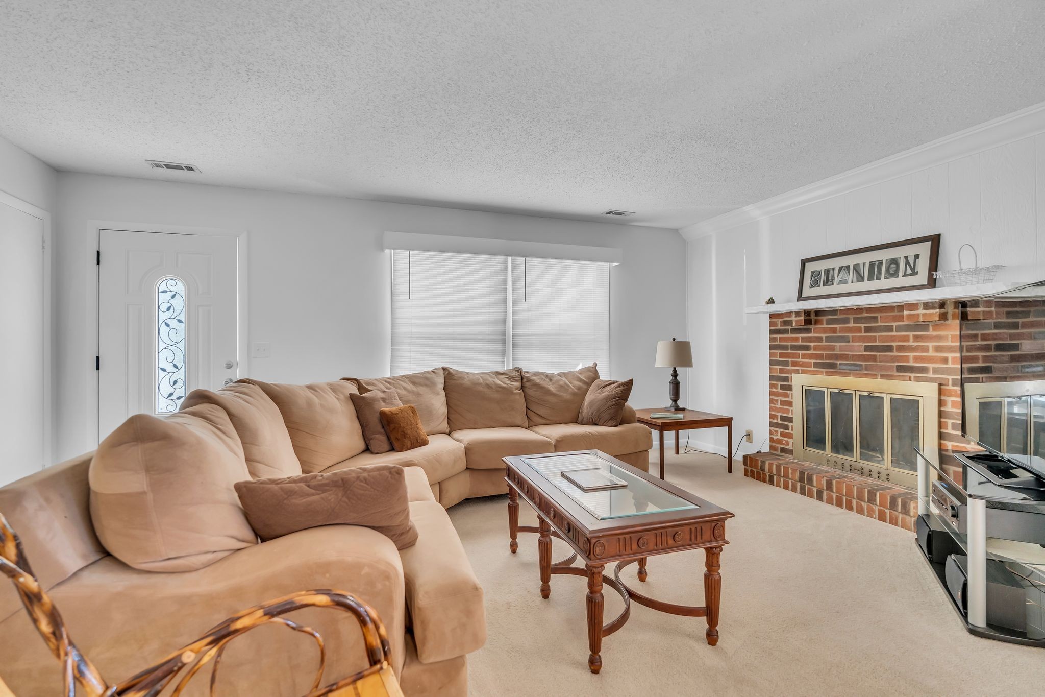 3811 Acorn Ave