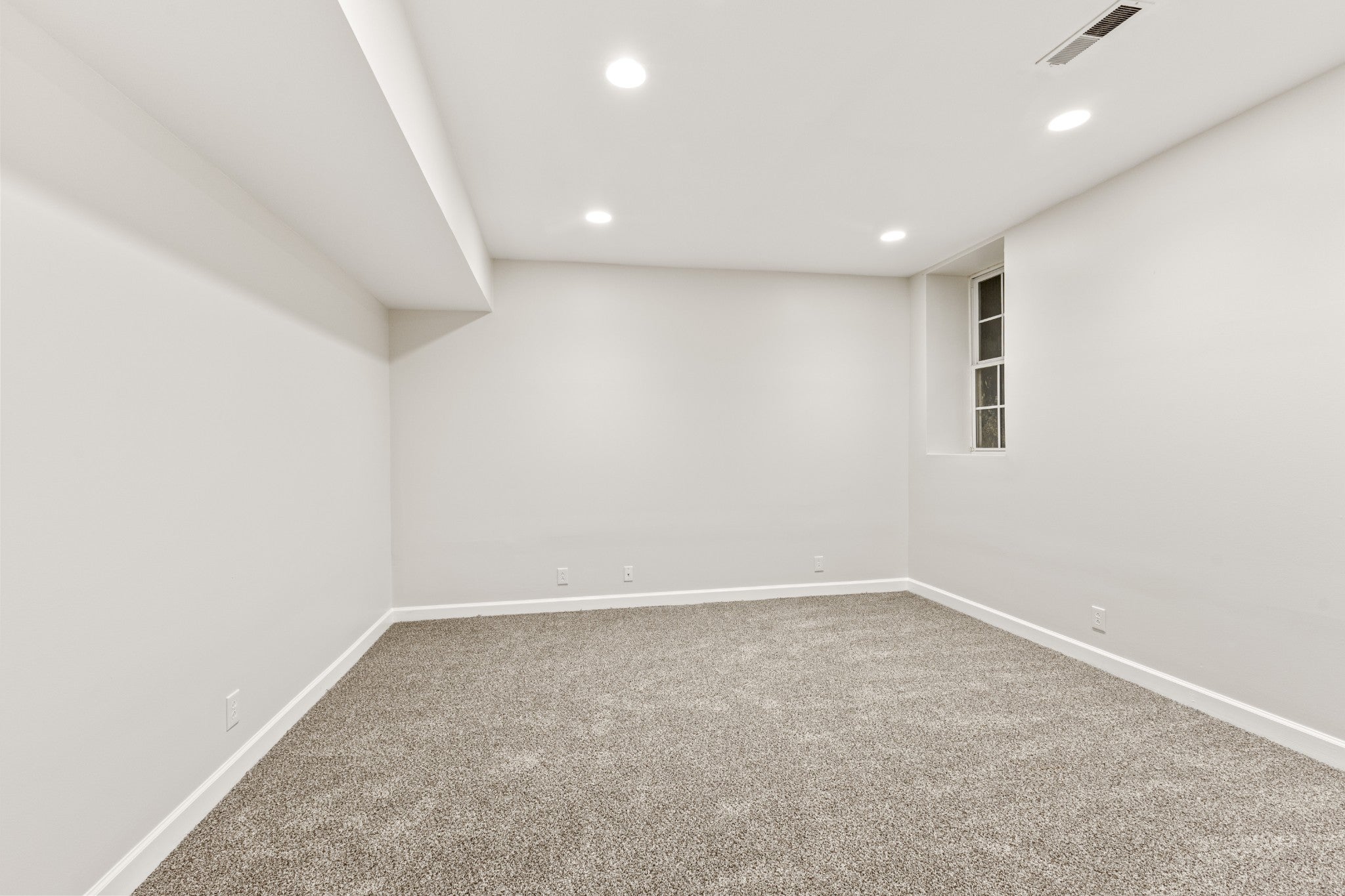 165 Hicks Rd 5