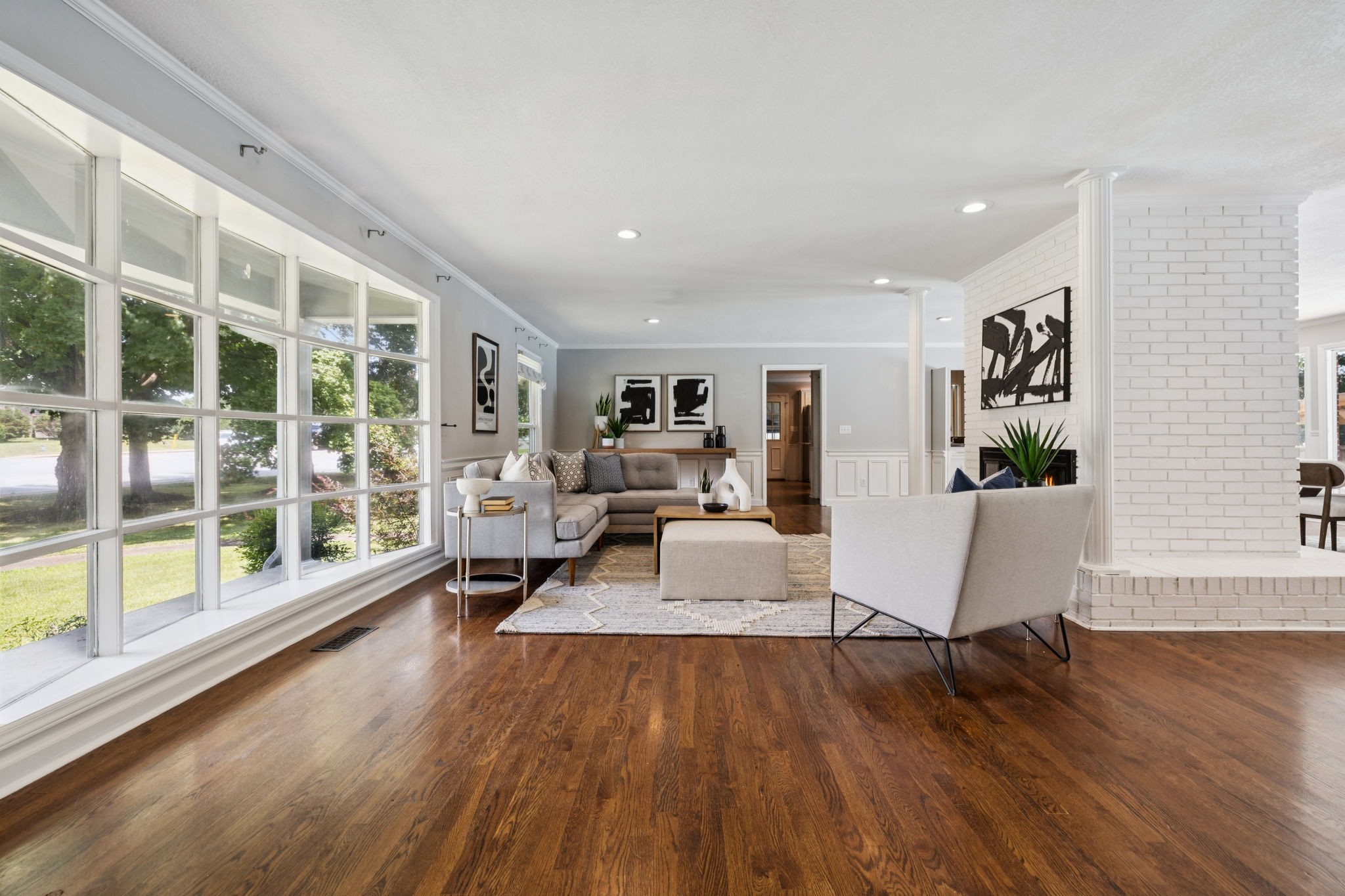 818 N Rutherford Blvd