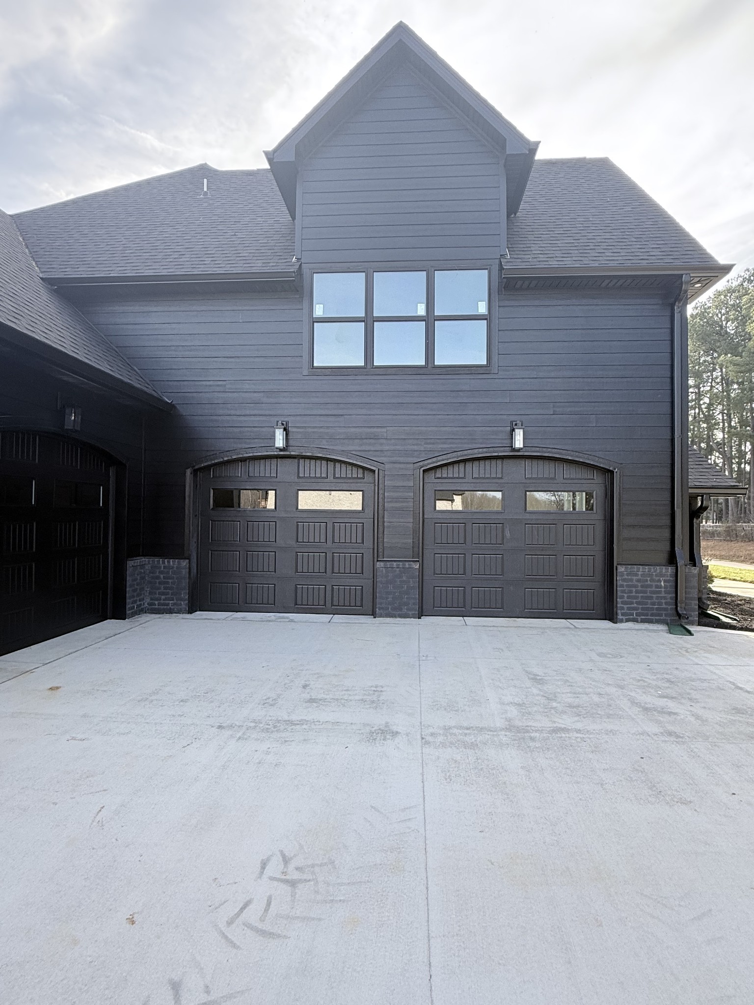 4025 Sadie Grace Way