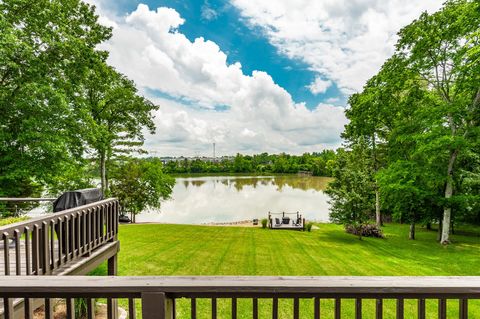 1068 Lakeland Dr Gallatin TN 37066