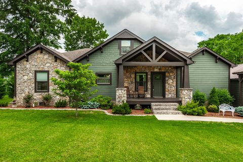 1068 Lakeland Dr Gallatin TN 37066
