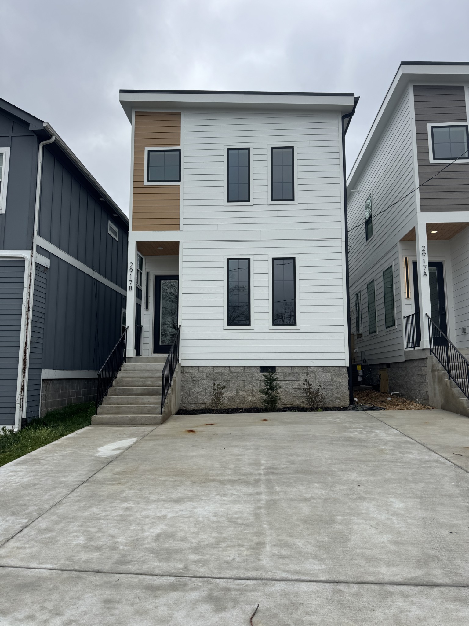 2917B Morningside Dr