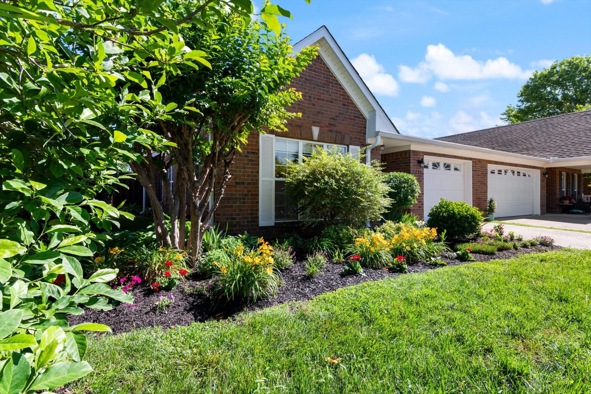 725 Forest Glen Cir