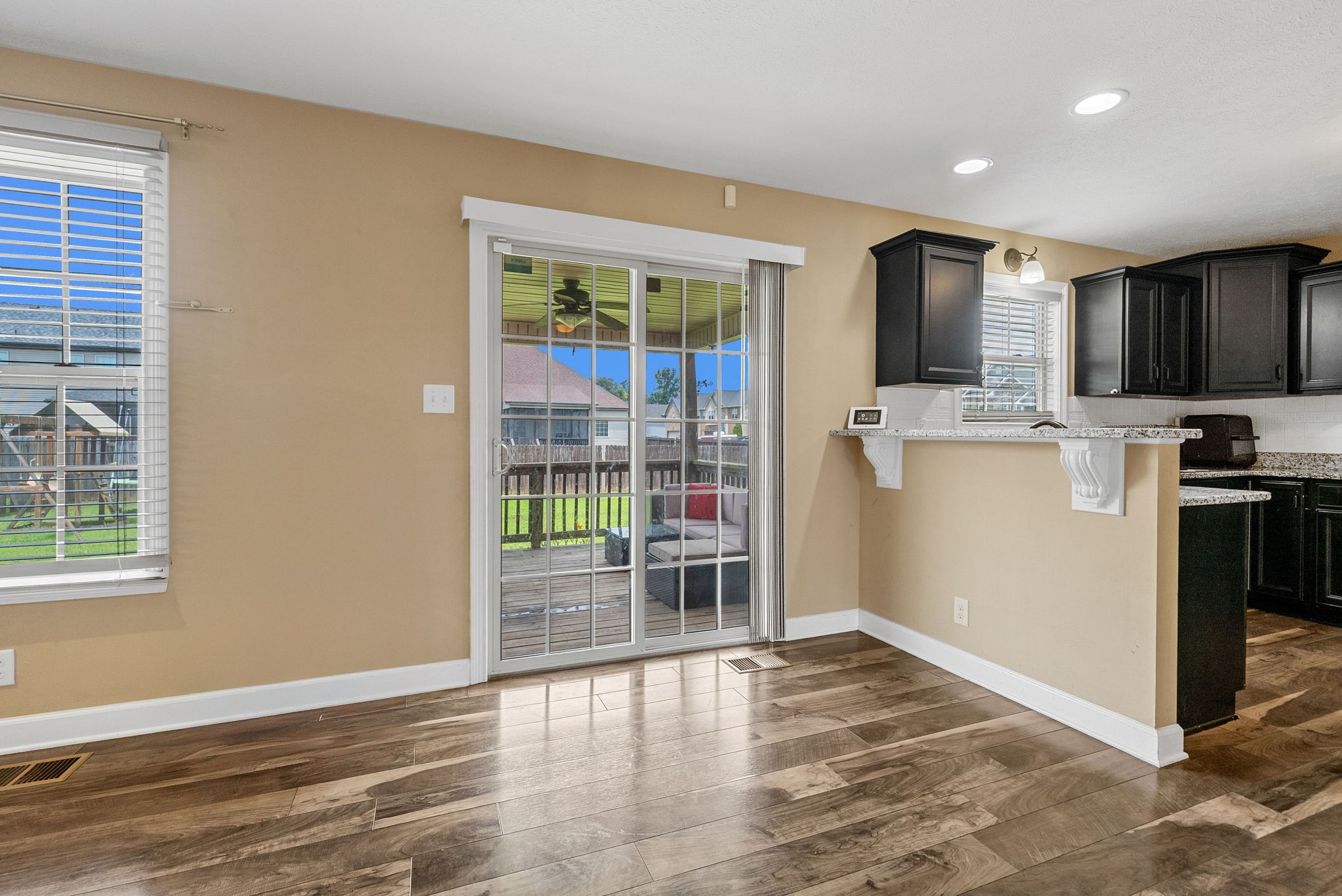 Clarksville, Tennessee 37040, United States, 4 Bedrooms Bedrooms, ,3 BathroomsBathrooms,Residential,Active,162705