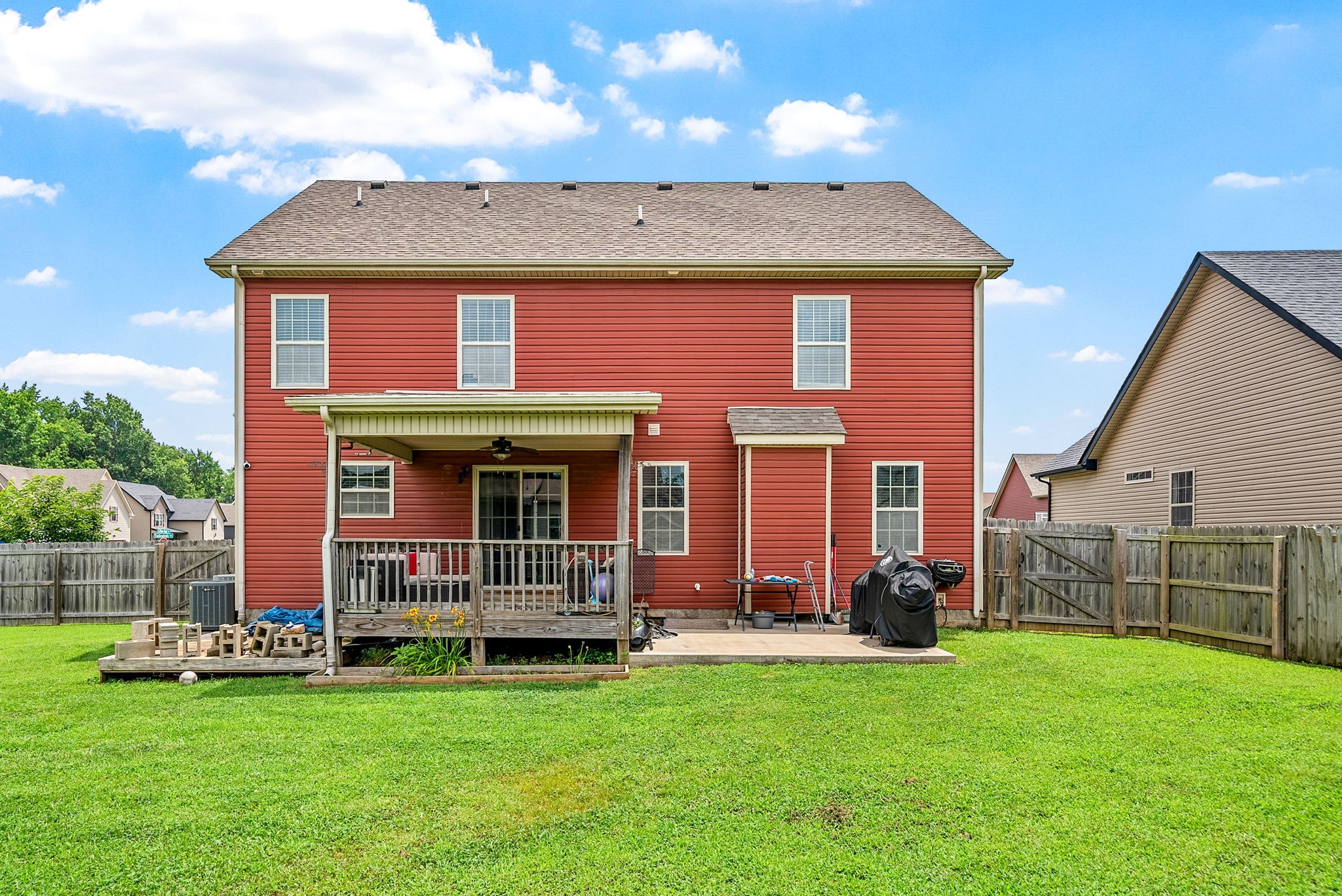 Clarksville, Tennessee 37040, United States, 4 Bedrooms Bedrooms, ,3 BathroomsBathrooms,Residential,Active,162705