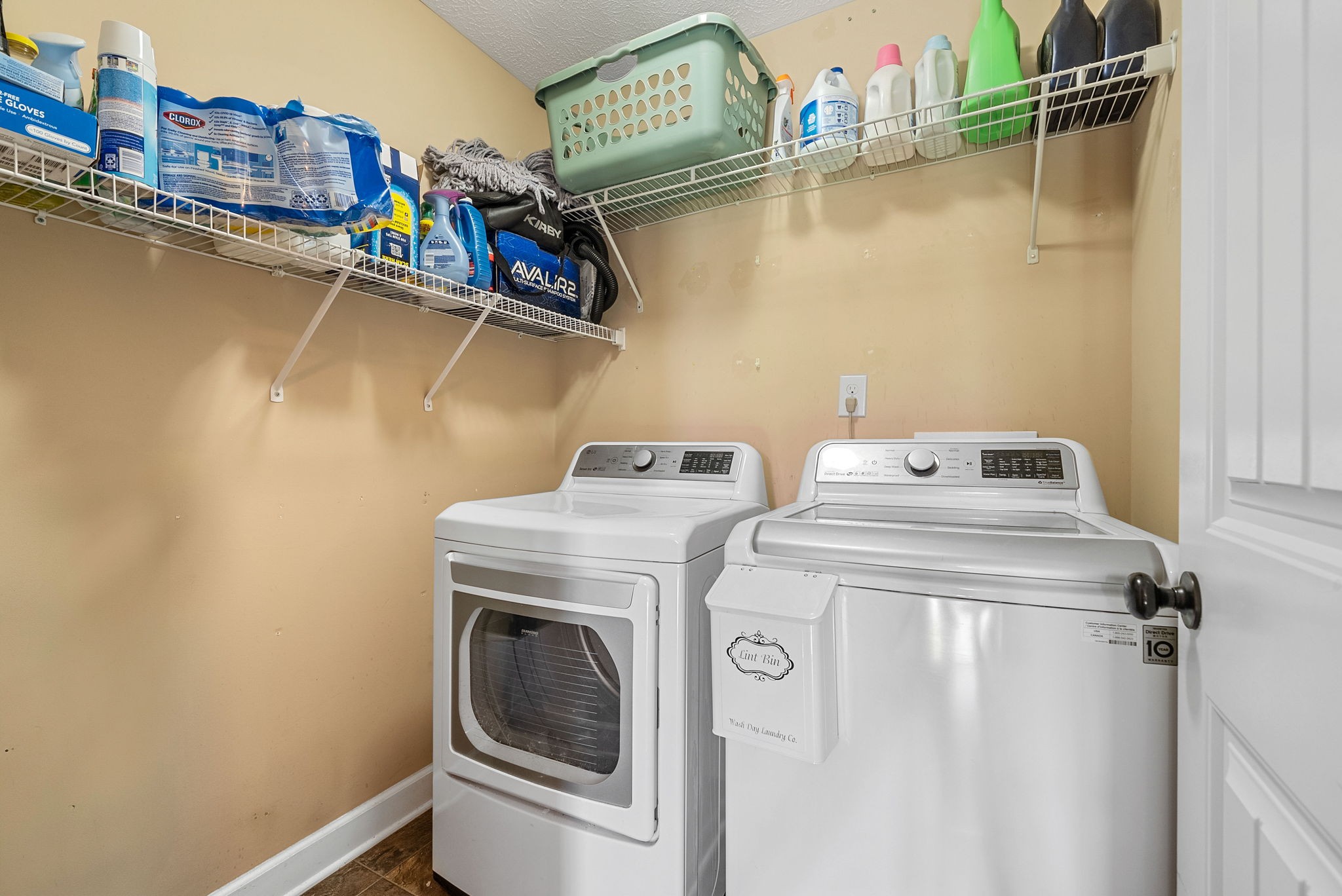 Clarksville, Tennessee 37040, United States, 4 Bedrooms Bedrooms, ,3 BathroomsBathrooms,Residential,Active,162705