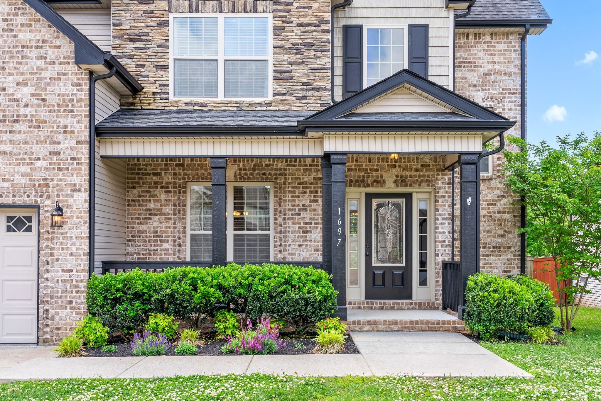 1697 Ellie Piper Cir