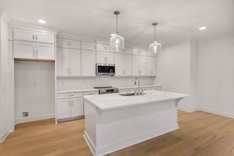 2002 Gildridge Dr 203 Nashville TN 37221