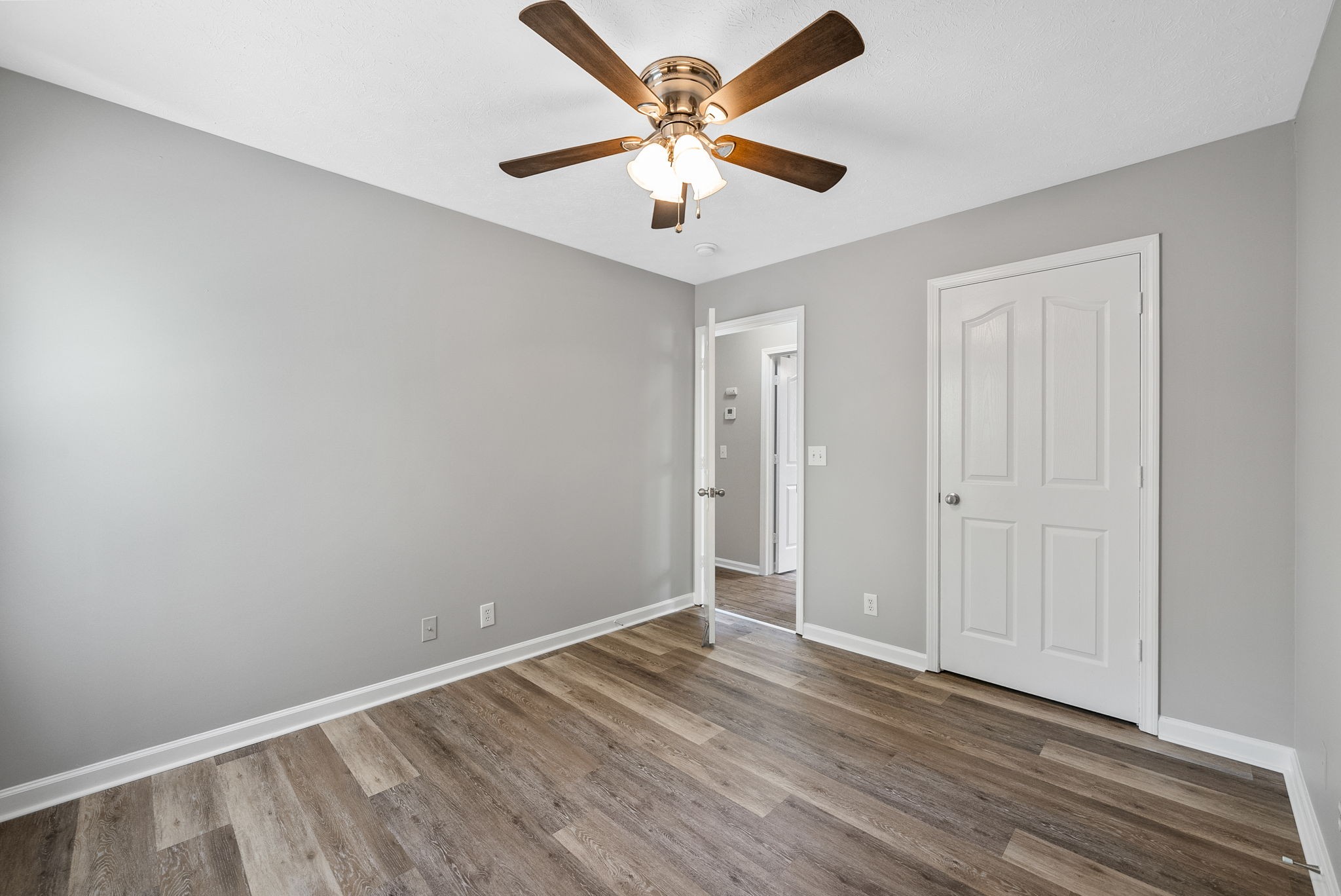 Clarksville, Tennessee 37040, United States, 3 Bedrooms Bedrooms, ,2 BathroomsBathrooms,Residential,Active,157295