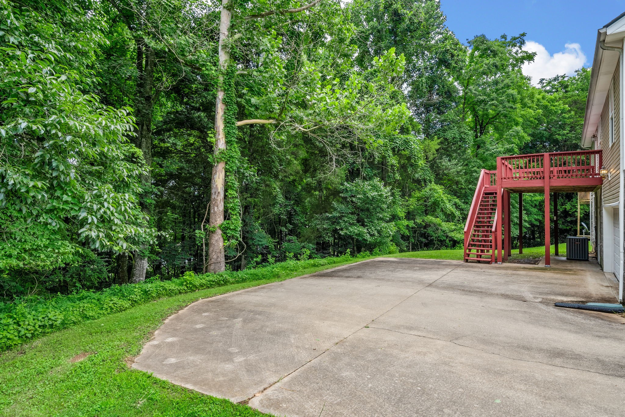 Clarksville, Tennessee 37040, United States, 3 Bedrooms Bedrooms, ,2 BathroomsBathrooms,Residential,Active,157295