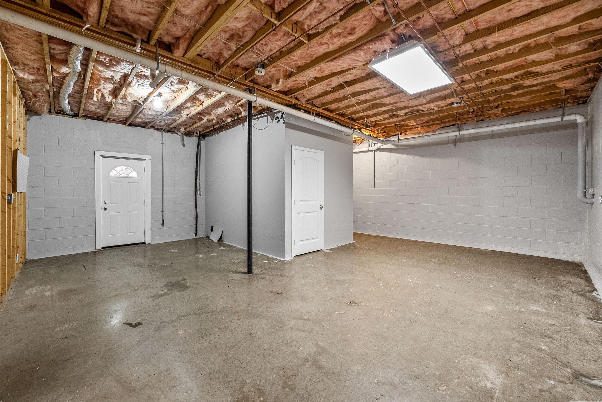 Clarksville, Tennessee 37040, United States, 3 Bedrooms Bedrooms, ,2 BathroomsBathrooms,Residential,Active,157295