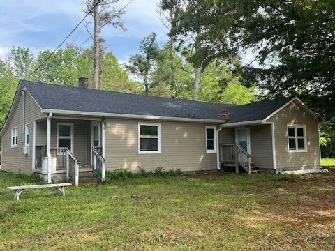 1270 Taylor Rd Manchester TN 37355
