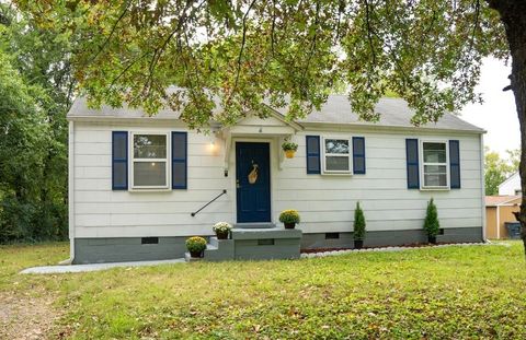 1910 Dahlia Cir Nashville TN 37210