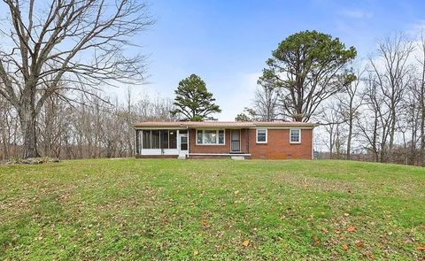 17015 Nashville Hwy Buffalo Valley TN 38548