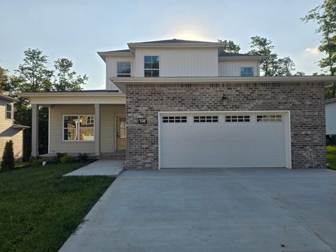 522 N Halifax Ct Clarksville TN 37040