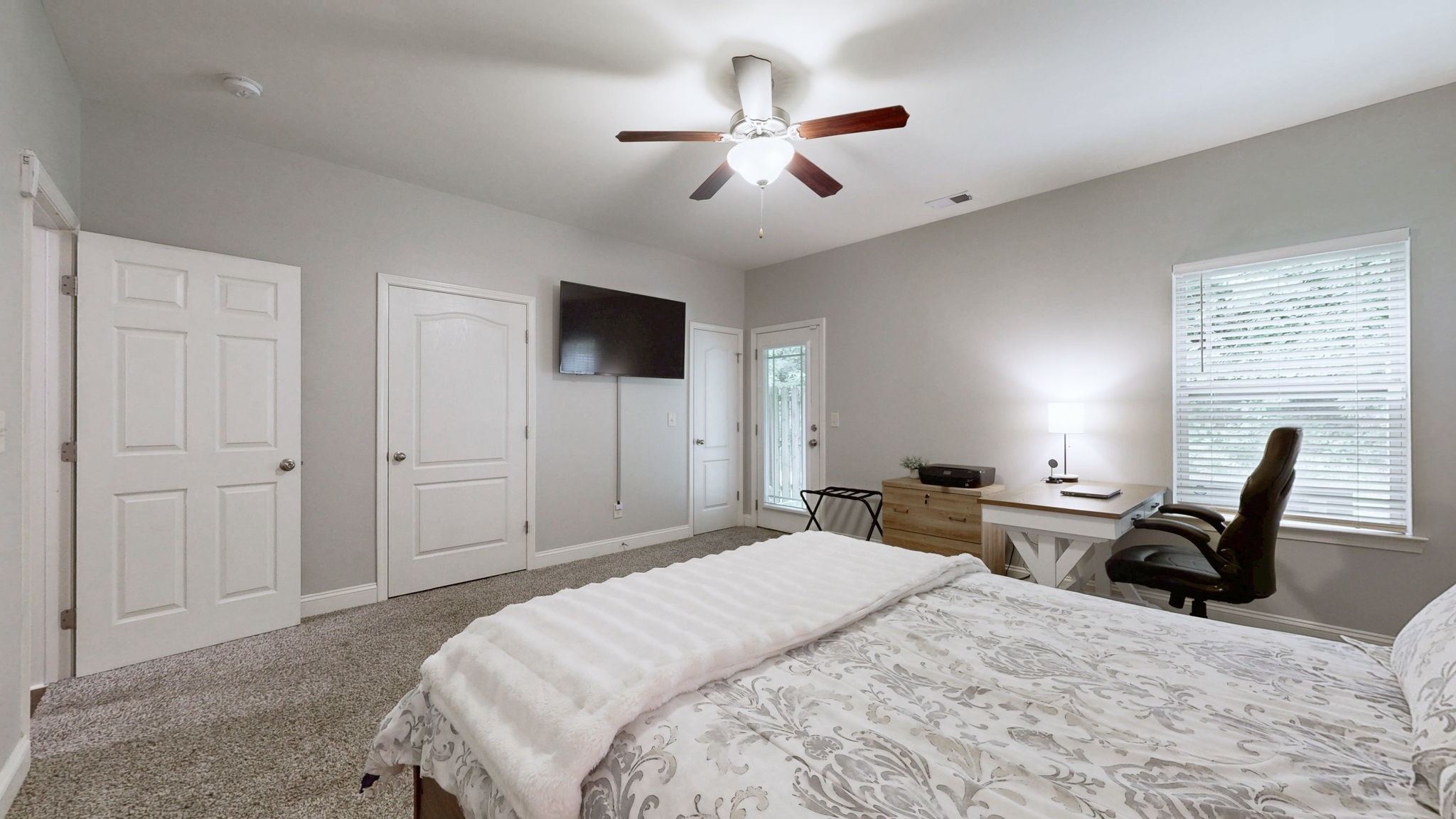 1143 Woodbury Falls Ct