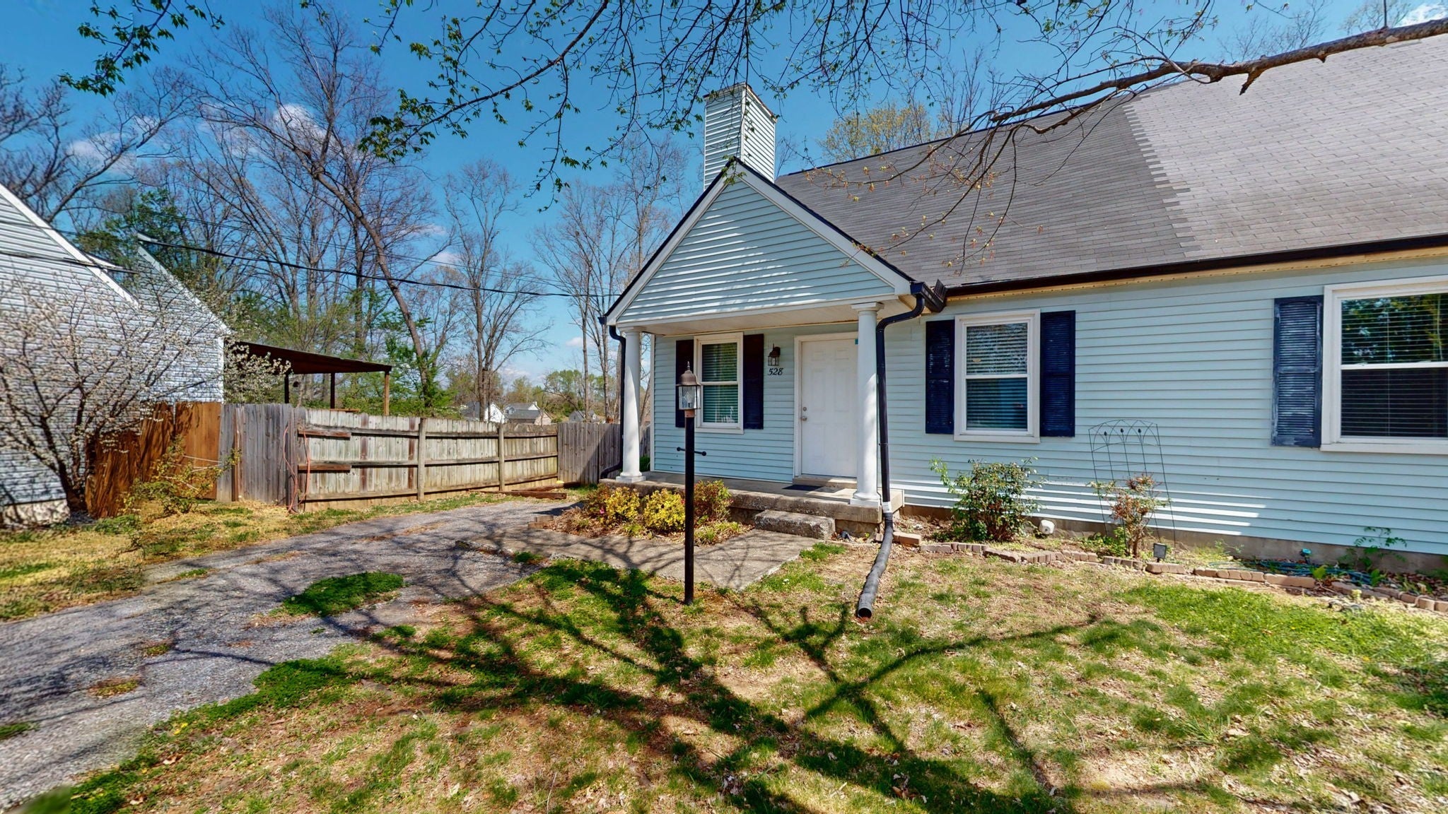 528 Debbie Dr