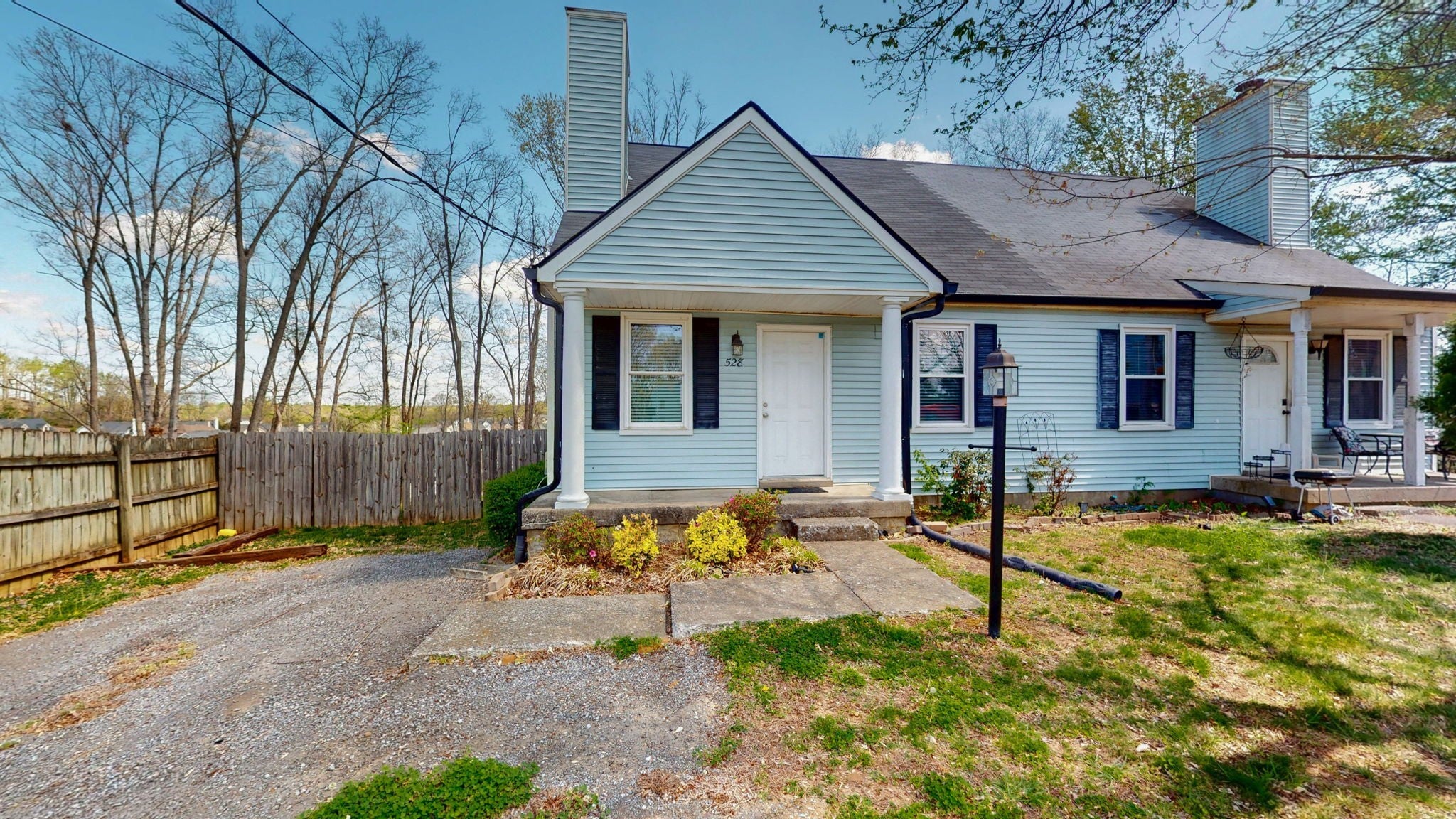 528 Debbie Dr