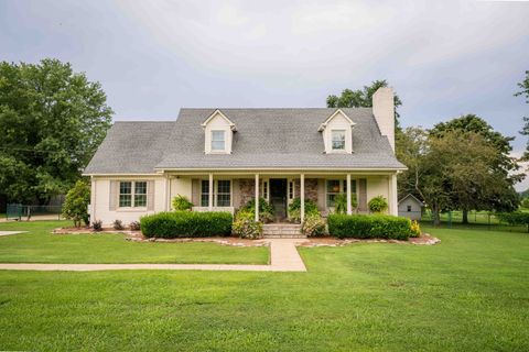 1316 Edgewood Dr S Pulaski TN 38478