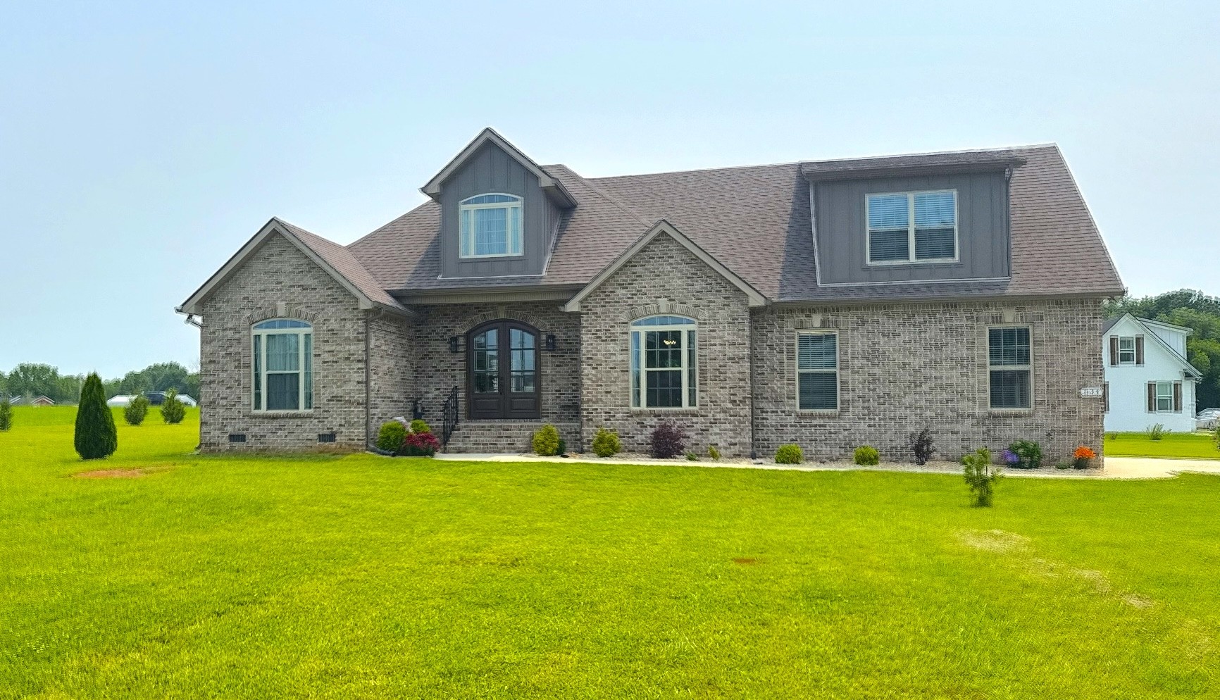 834 Longview Rd