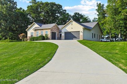 2005 River Mist Circle New Market TN 37820