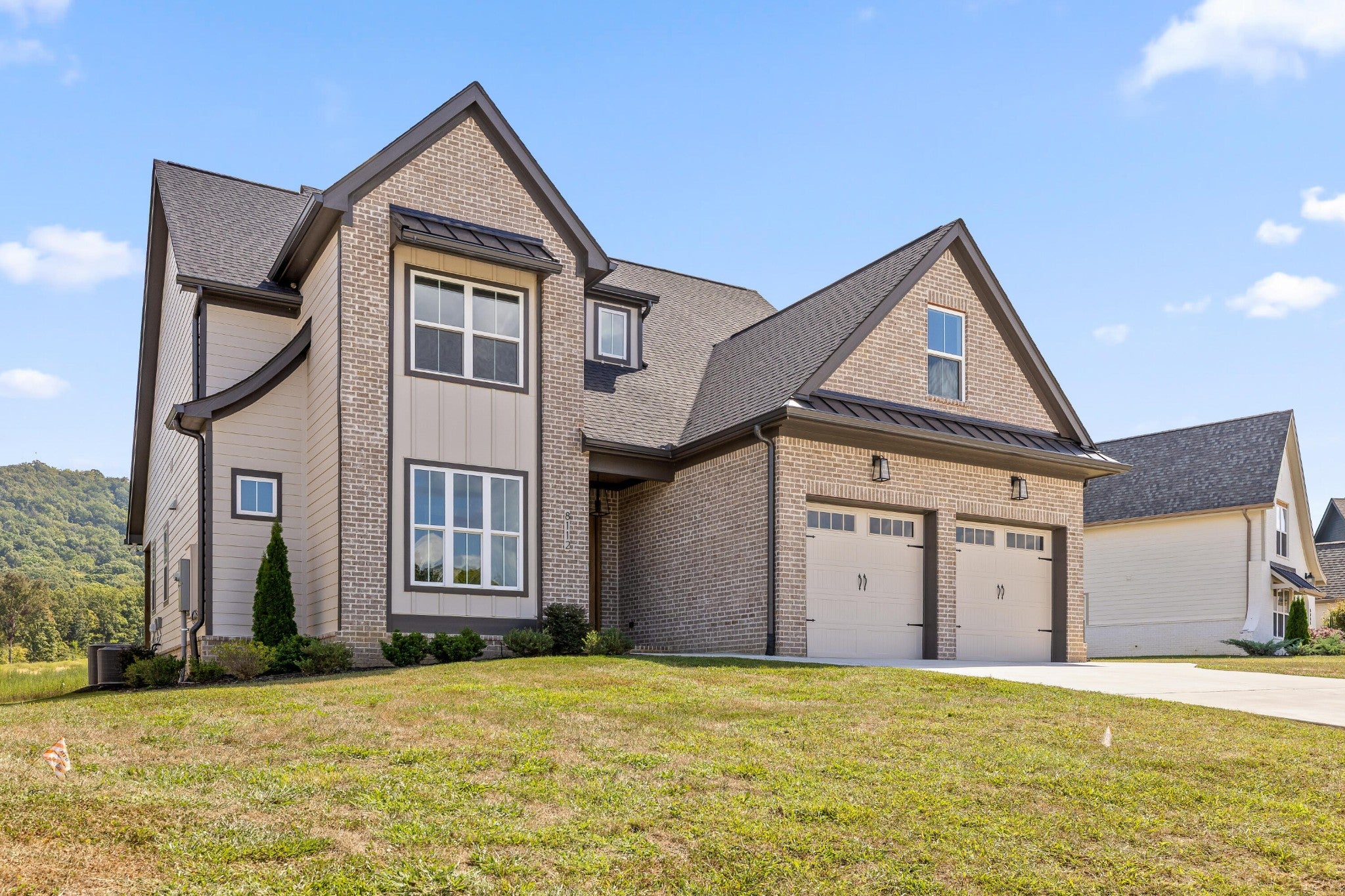 8112 Sir Oliphant Way