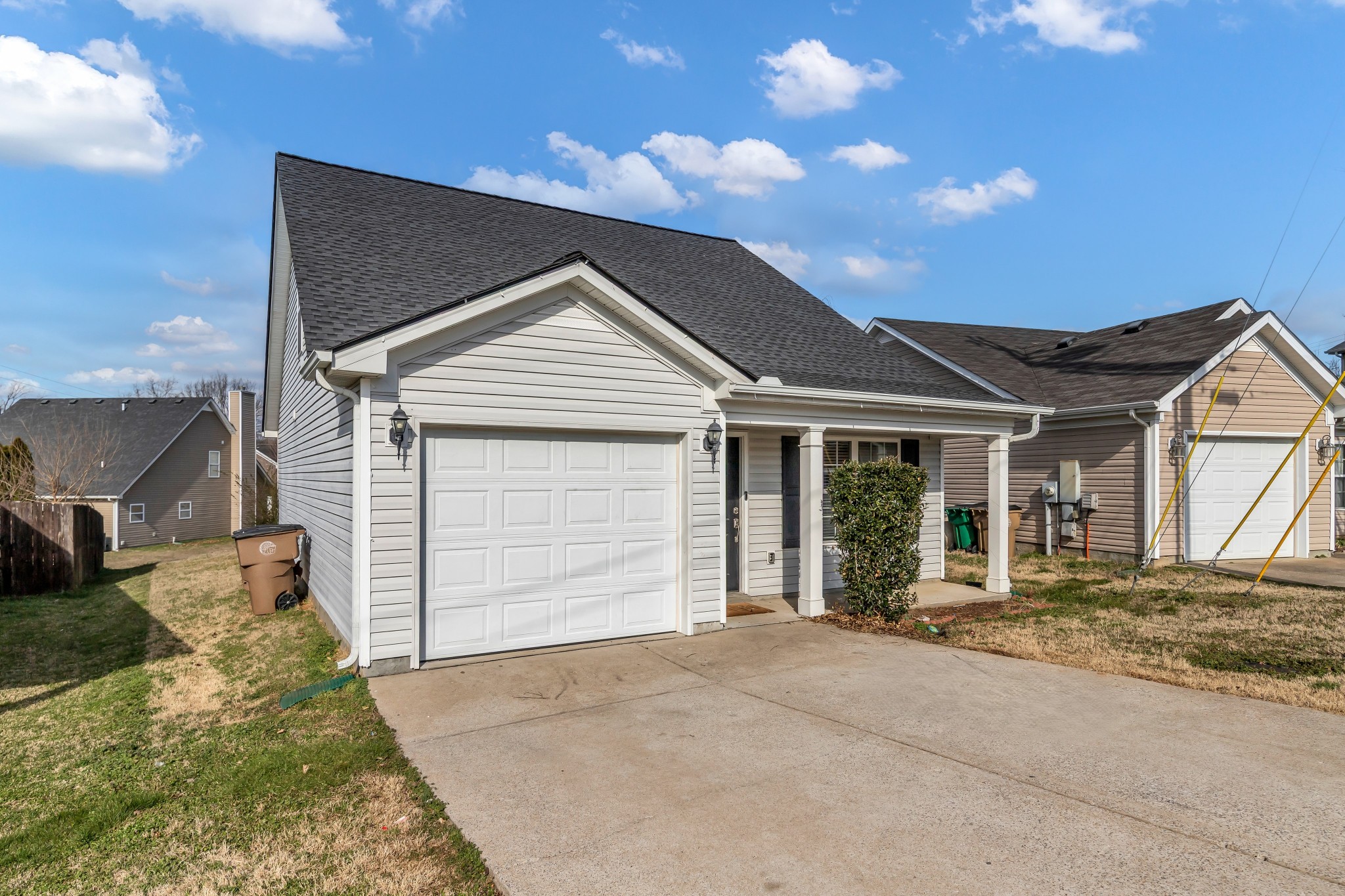 1108 Shallowbrook Trl S