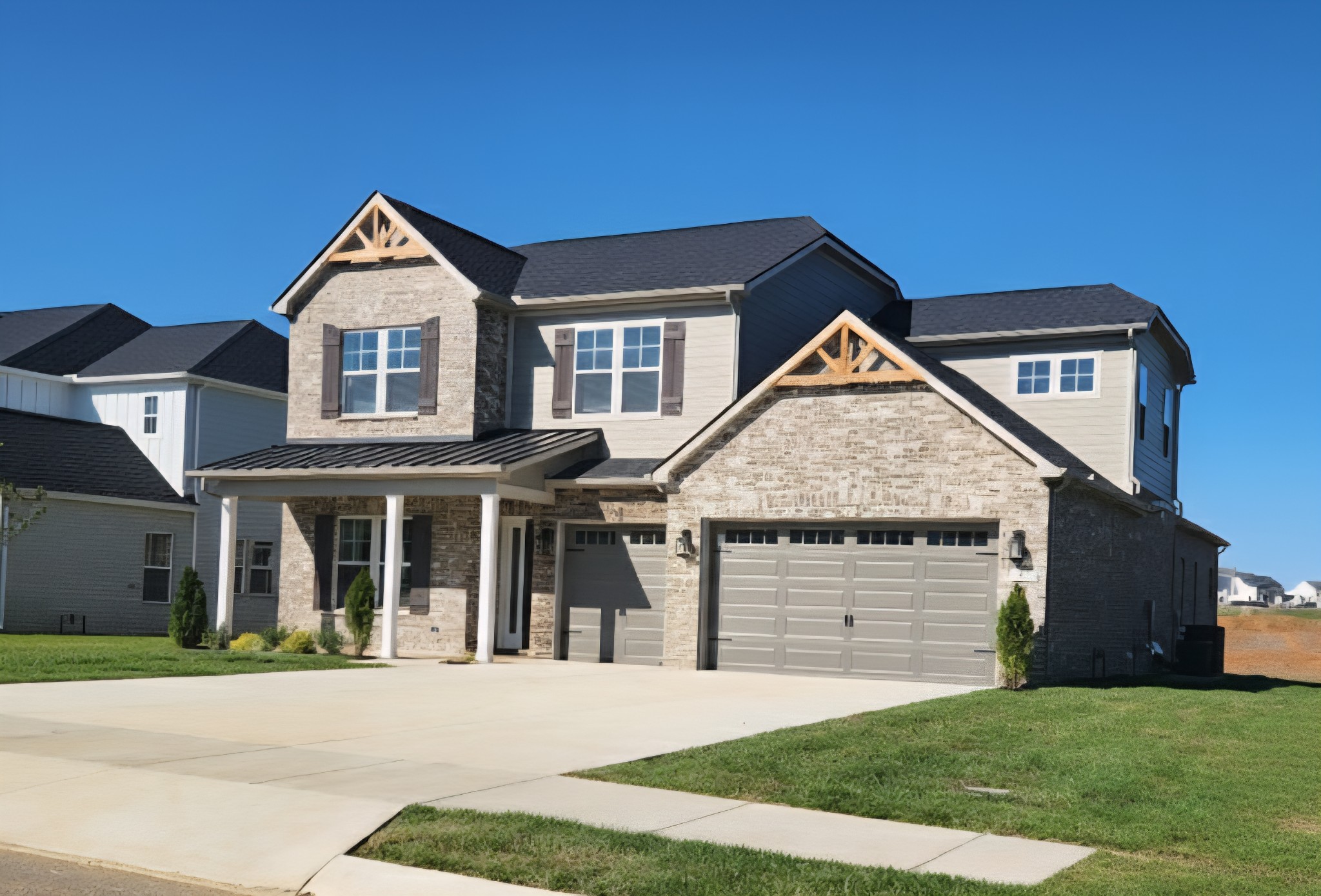 7004 Thunderhead Way