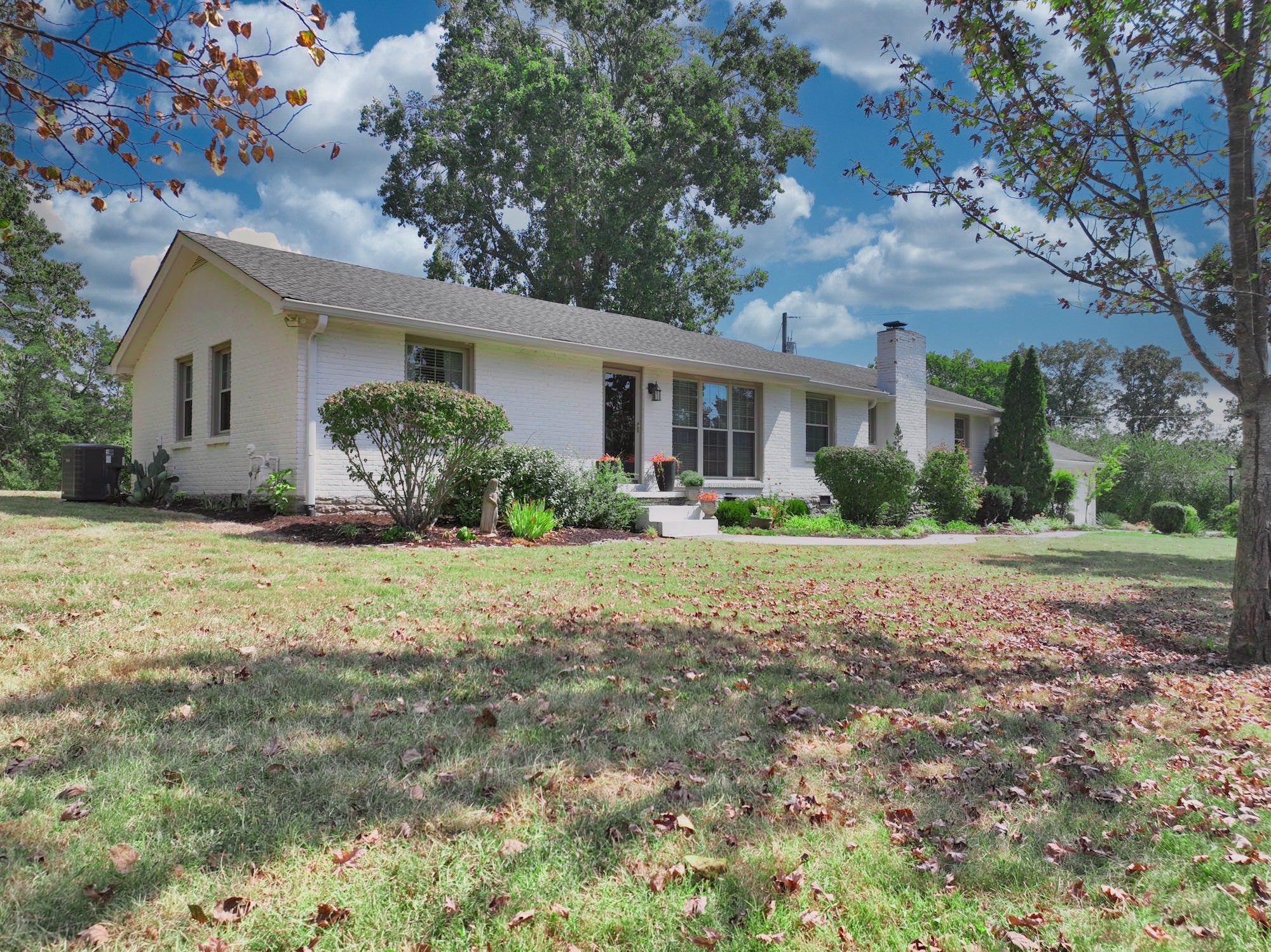 218 Harbor Dr