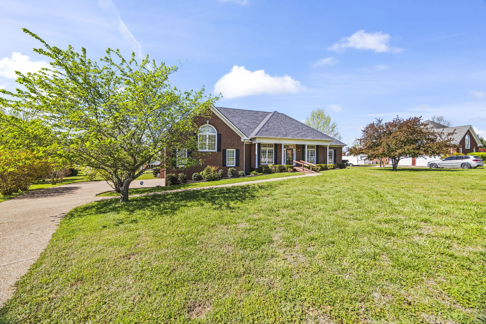 2102 Donna Kaye Ct