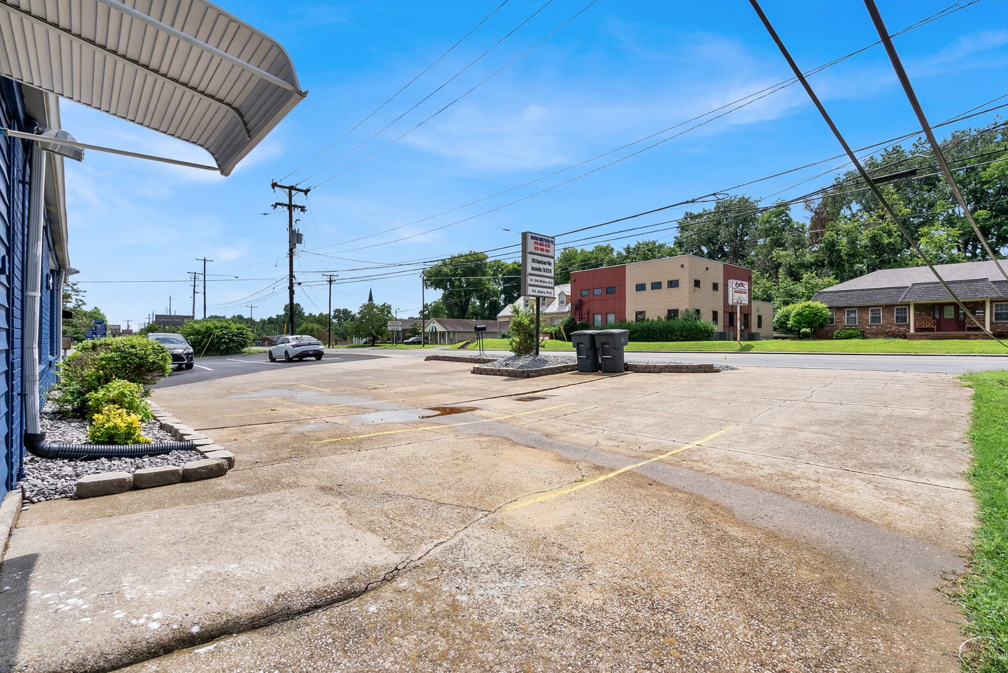 205 Donelson Pike