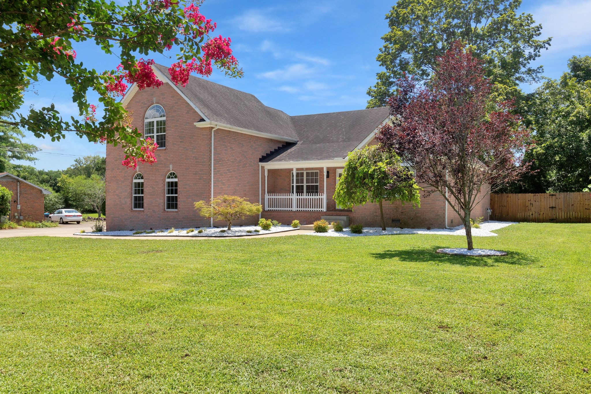 112 Lakewood Cir